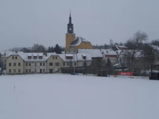 Sportgelände im Winter