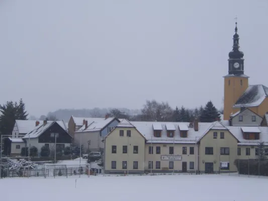 Sportgelände im Winter
