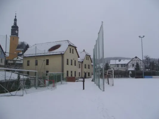 Sportgelände im Winter